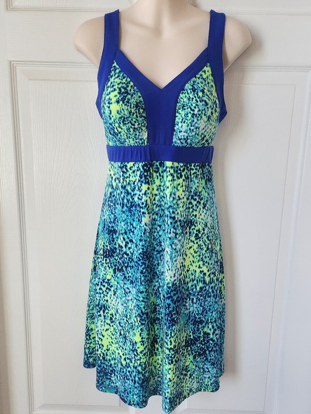 Tek Gear Blue, Teal, Yellow Printed V-Neck Mini Dress w/Padded Bra - Size Small